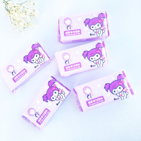 مینی دستمال مرطوب 8 عددی طرح کرومی و پاپیون