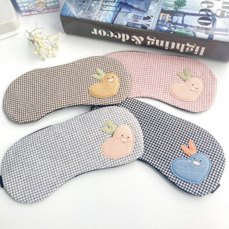 چشم بند همراه با کیسه آبسرد و گرم طرح شانل