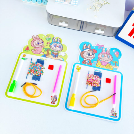 تخته وایت برد مقوایی الماسی طرح لبوبو